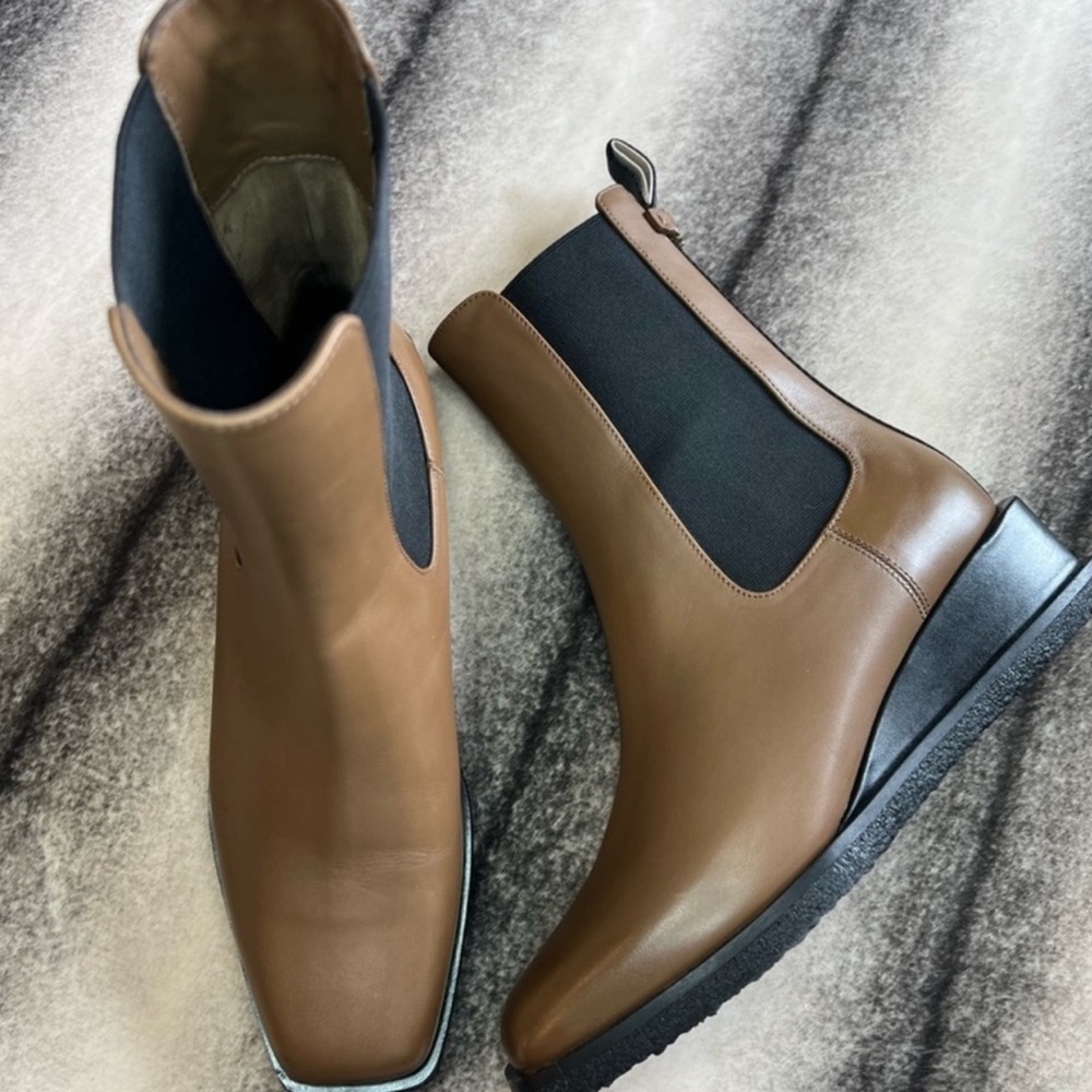 Salvatore Ferragamo Wyatt Walnut Chelsea Calf Leather Boots